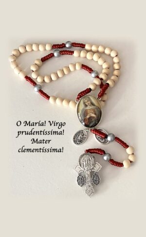 Rosario de combate devocional en madera natural con los mas poderosos sacramentales